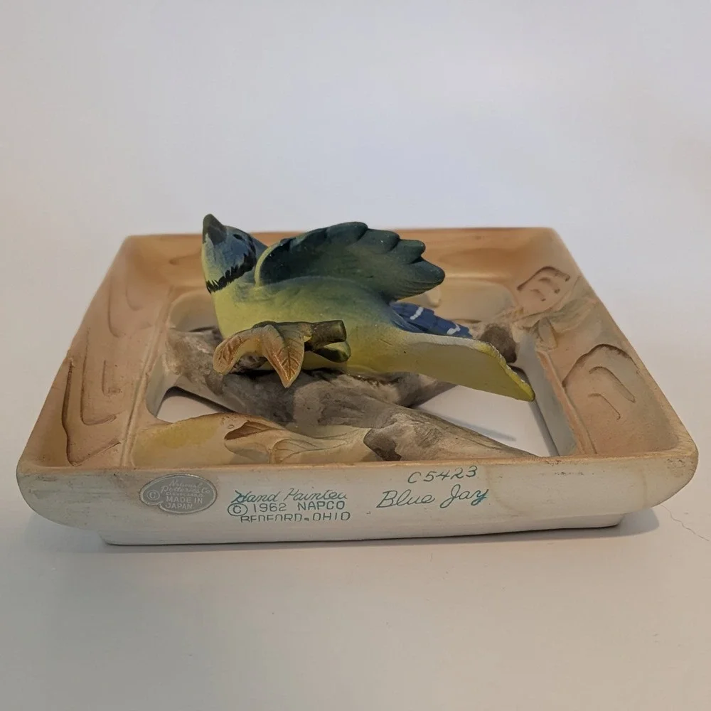 Vintage Napco Blue Jay Bird Wall Hanging C5423 Hand Painted Bisque‎